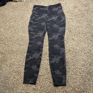 Camo leggings